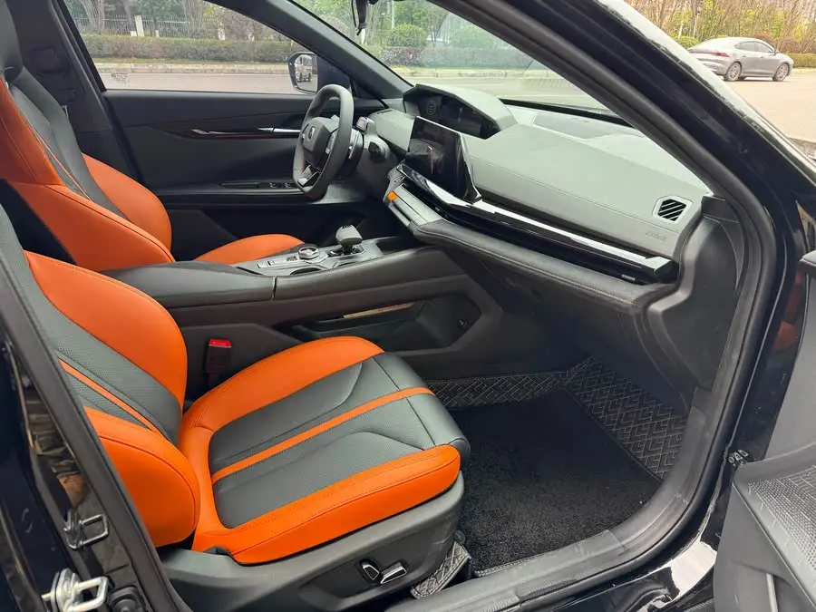 Changan UNI-V 2024 1.5T Premium Sport Edition