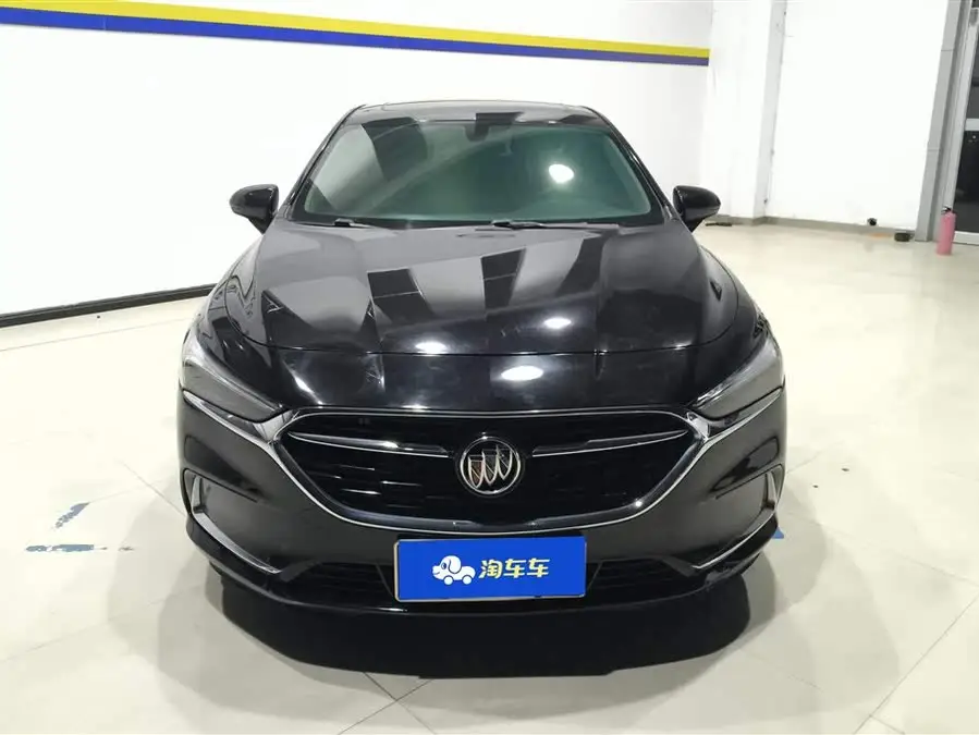 بيوك لاكروس 2020 652T الفاخرة