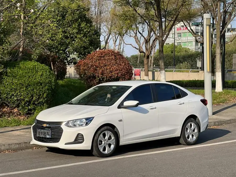 2020 شيفروليه كافاليير 325T النسخة الأوتوماتيكية زينيي