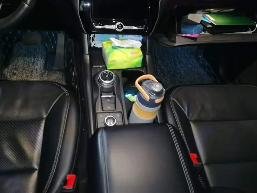 إكسبلورر 2020 إيكو بوست 285 دفع رباعي تيتيوم 6 مقاعد