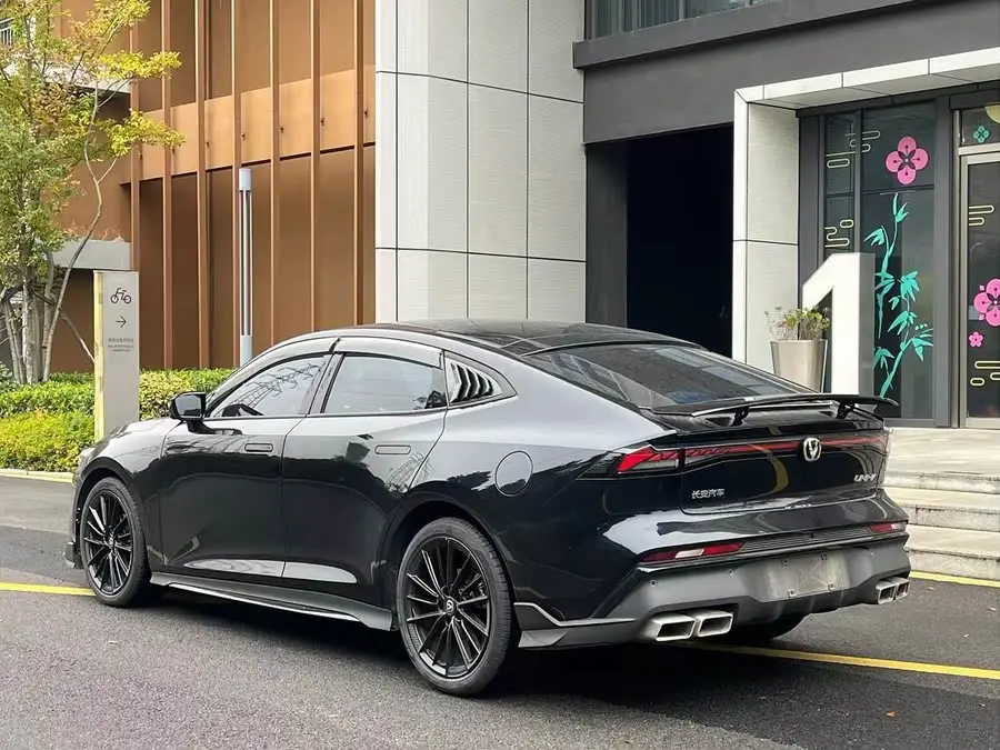 Changan UNI-V 2024 1.5T Premium Sports Version