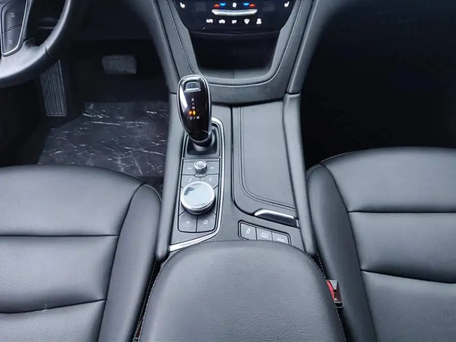 Cadillac XT5 2021 2.0T Luxury FWD