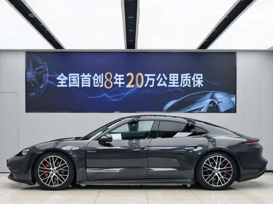 تايكان 2019 طراز تايكان 4S