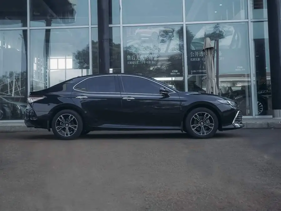 Camry 2021 2.0G Luxury Edition