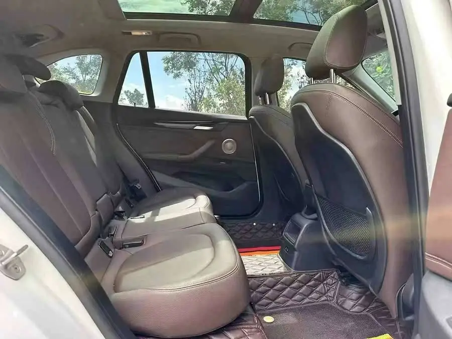 بي إم دبليو X1 2022 sDrive20Li إصدار الموضة