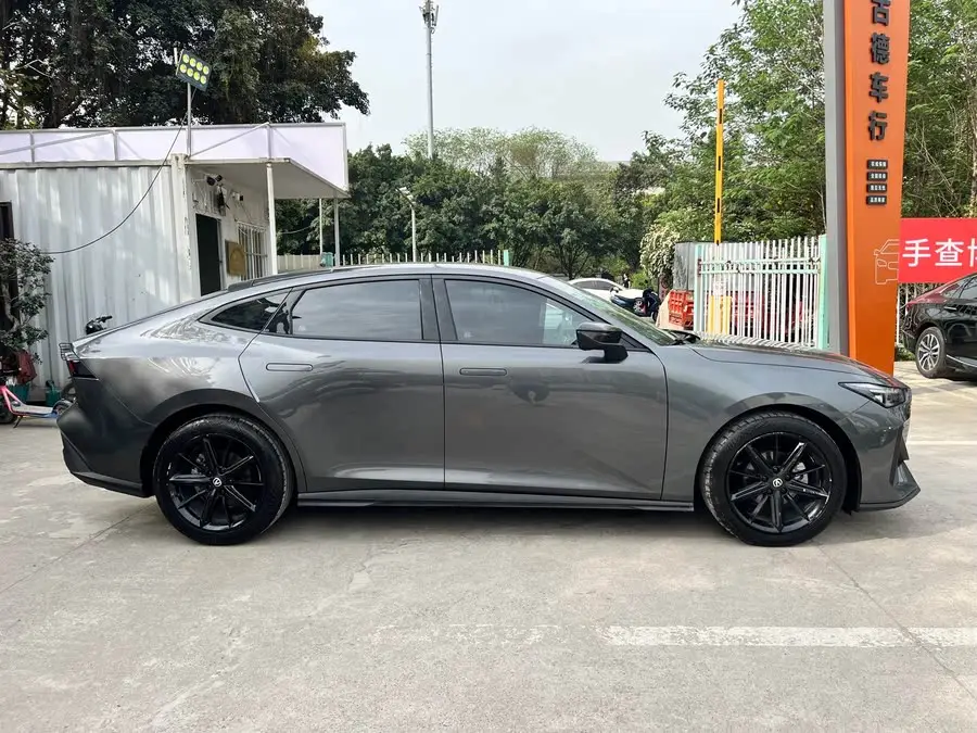 Changan UNI-V 2022 1.5T Premium