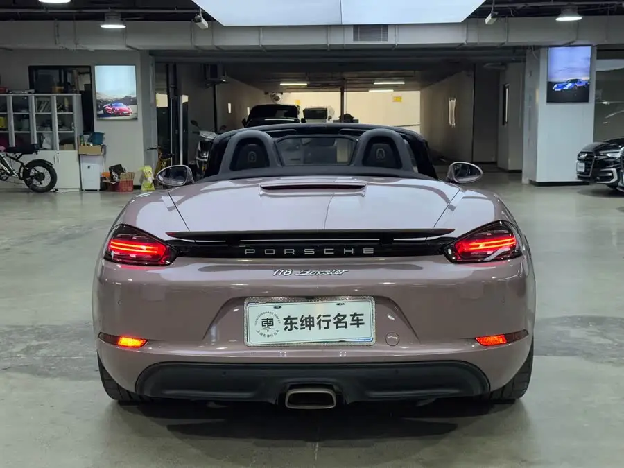 Porsche 718 2020 Model Boxster 2.0T