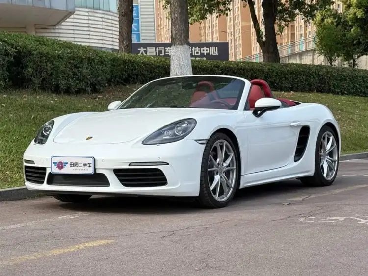 Porsche 718 2022 Model Boxster 2.0T