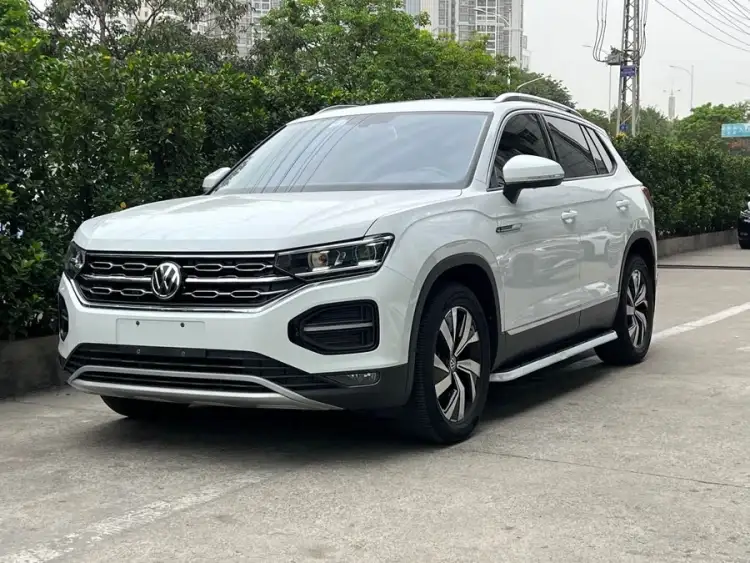 Tayron 2021 330 TSI Two-Wheel Drive 30th Anniversary Edition