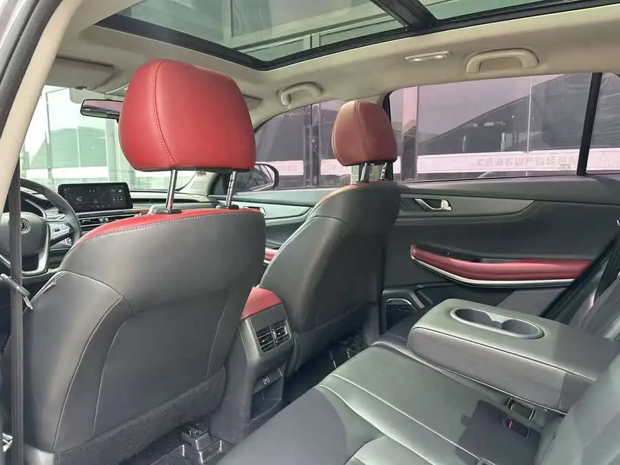 شانجان CS75 2022 إصدار الحوت الأزرق 1.5T DCT بريميوم