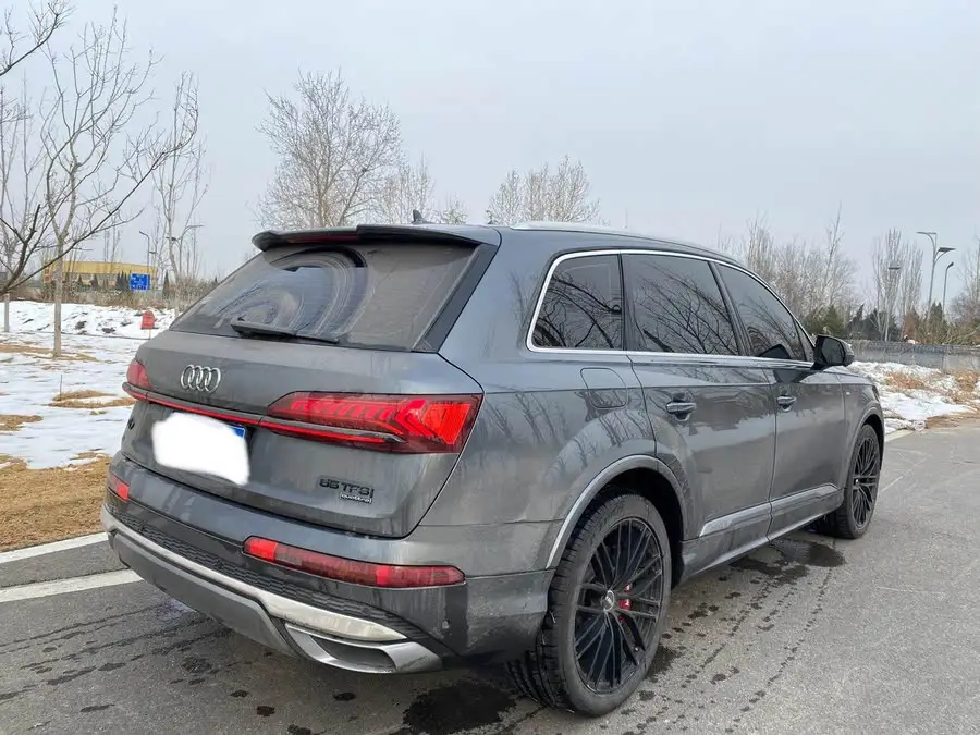 Audi Q7 2021 55 TFSI quattro S line Sport
