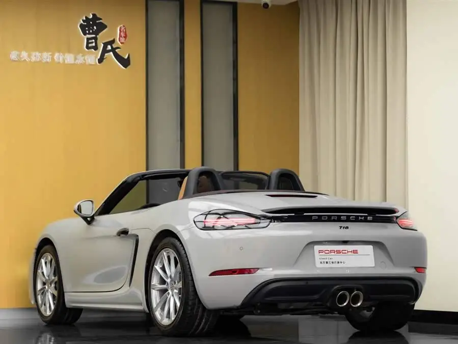 Porsche 718 2022 Model Boxster 2.0T