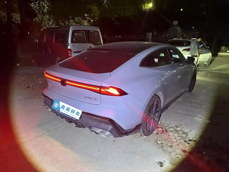 Changan UNI-V 2023 1.5T Sport Edition