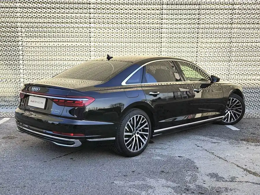 Audi A8 2024 A8L 55 TFSI quattro Flagship