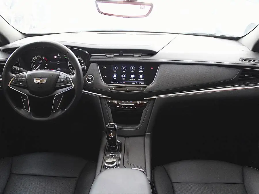 كاديلاك XT5 2020 طراز مُعدل 28T فئة فاخرة