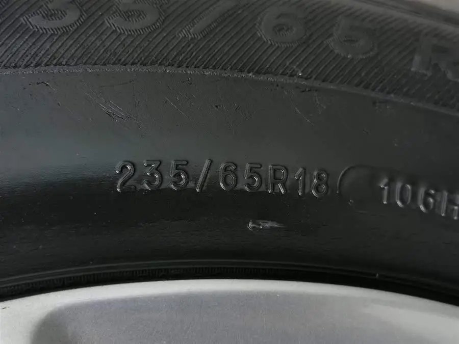 كاديلاك XT5 2020 الطراز المعدل 28T الفاخر