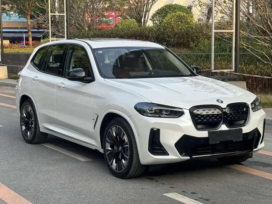 BMW iX3 2023 Creative Edition