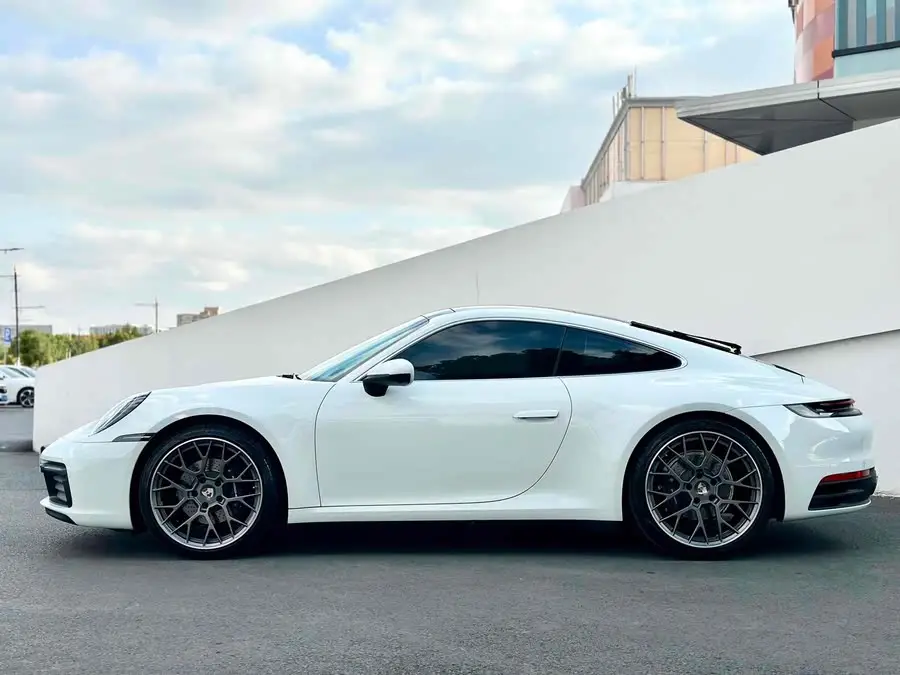 Porsche 911 2022 Carrera 3.0T