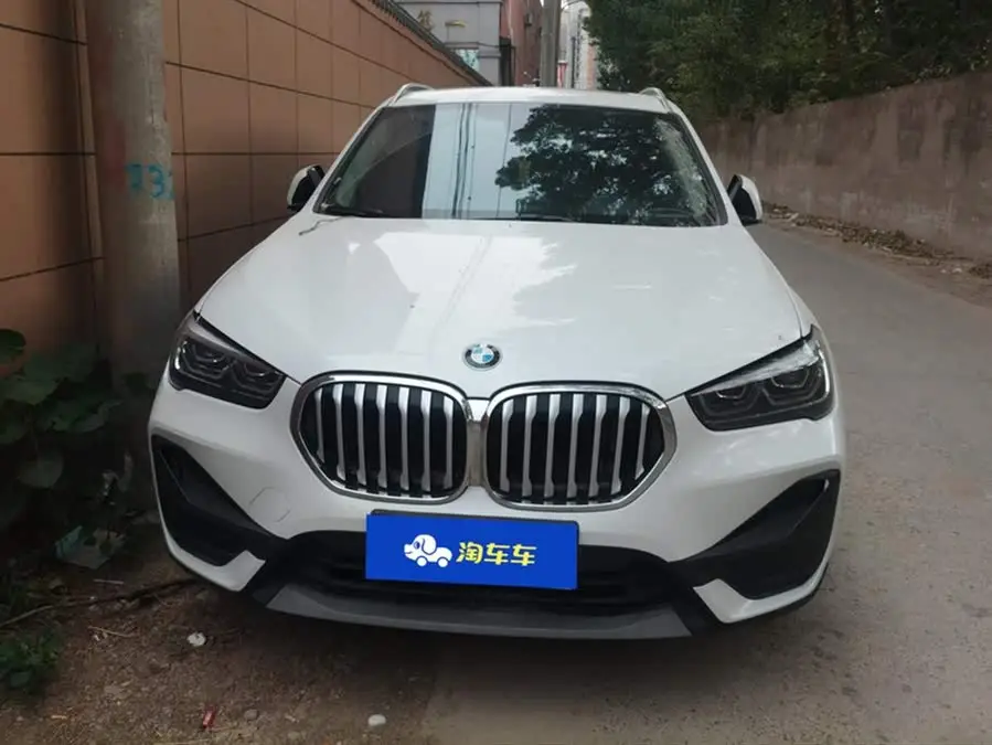 بي إم دبليو X1 2021 sDrive20Li إصدار الموضة