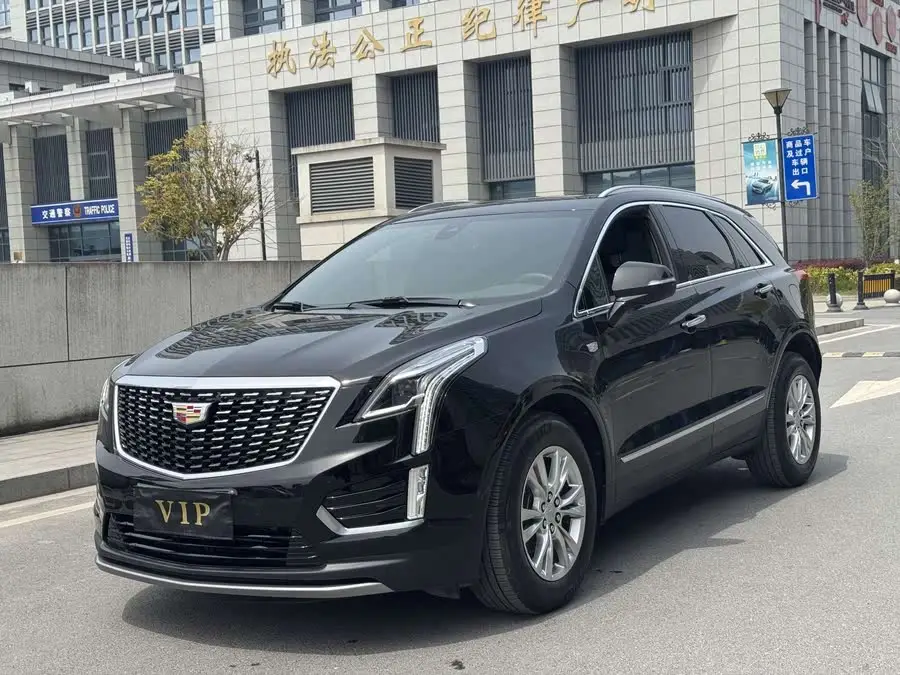 كاديلاك XT5 2023 2.0T الدفع الأمامي الفاخر