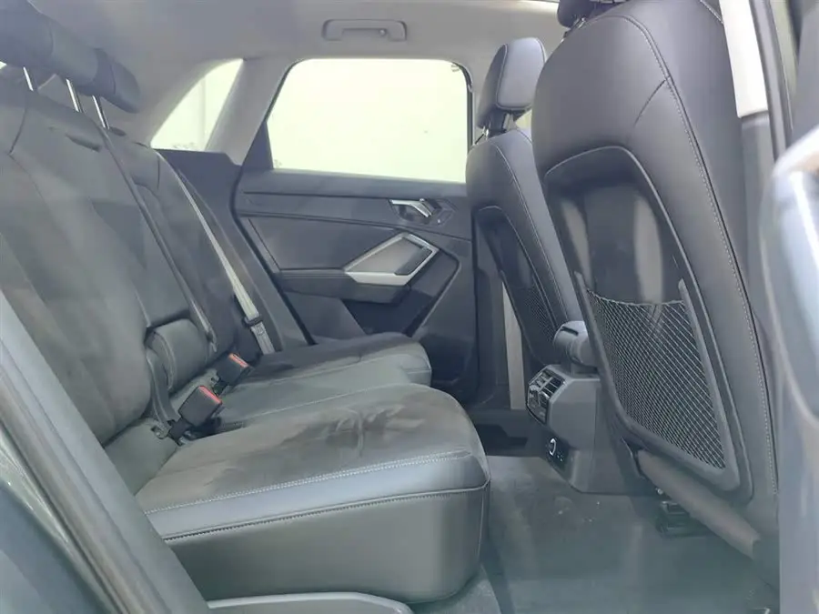 أودي Q3 2022 35 TFSI طراز ديناميكي عصري