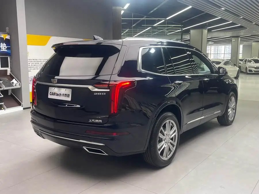 كاديلاك XT6 2022 2.0T ستة مقاعد دفع رباعي فاخر