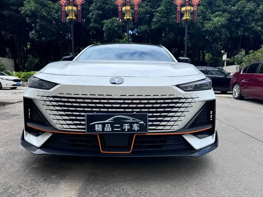 Changan UNI-V 2023 1.5T Sport Version