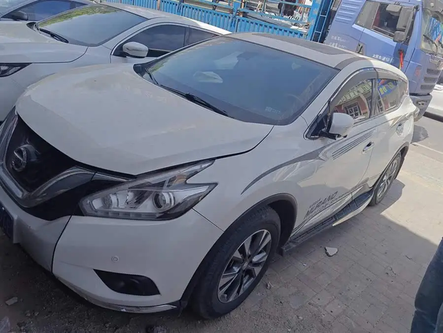 لوﻻن 2019 2.5L XL إصدار فاخر ذكي بالدفع الثنائي وفق المعايير الوطنية V