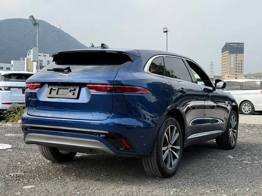 Jaguar F-PACE 2021 250PS R-Dynamic SE