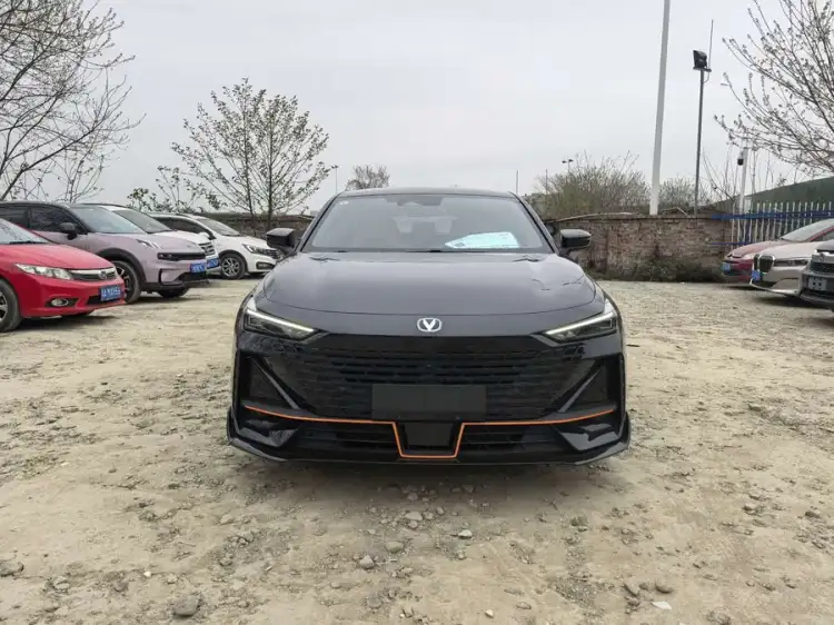 Changan UNI-V 2023 1.5T Sport Version