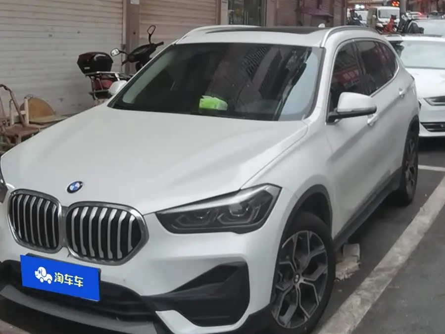 بي إم دبليو X1 2022 sDrive25Li النسخة الرائدة