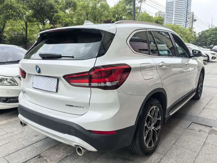 BMW X1 2020 sDrive25Li Leading Edition