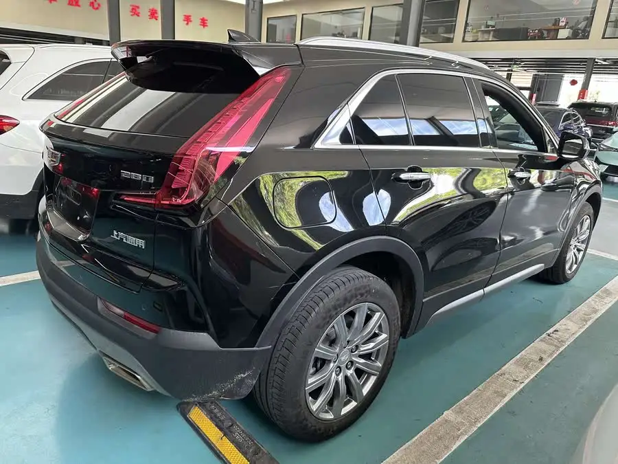 Cadillac XT4 2021 28T FWD Premium