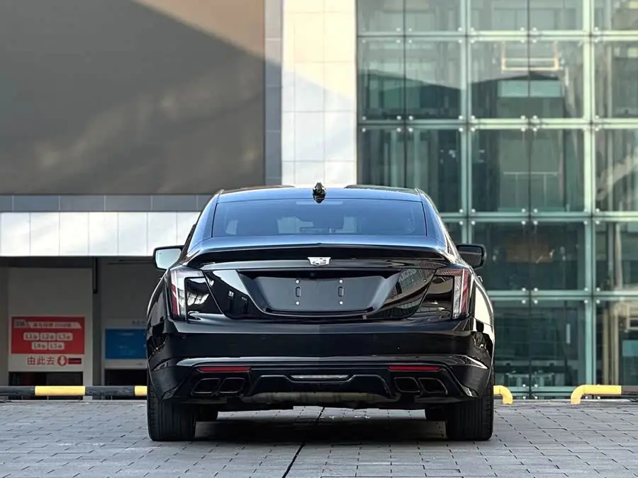 كاديلاك CT5 2021 28T بلاتينوم سبورت