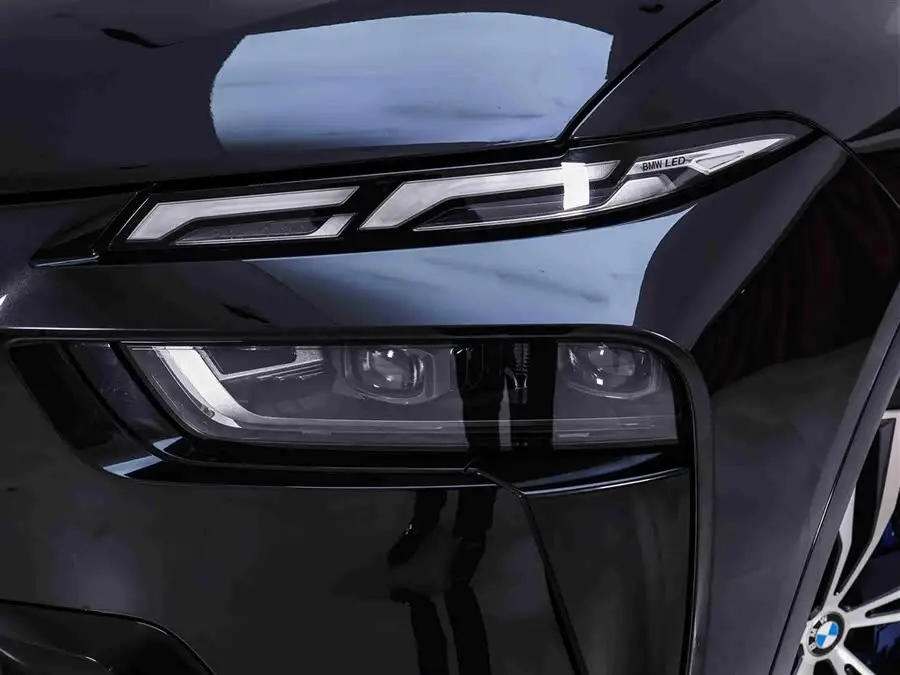 BMW X7 2023 xDrive40i M Sport Package