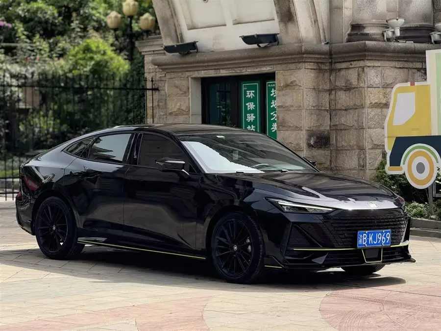 Changan UNI-V 2022 1.5T Sport Edition