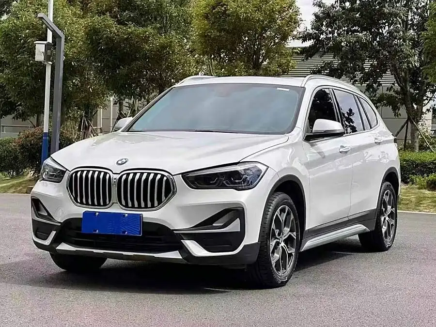 بي إم دبليو X1 2022 sDrive20Li إصدار الموضة