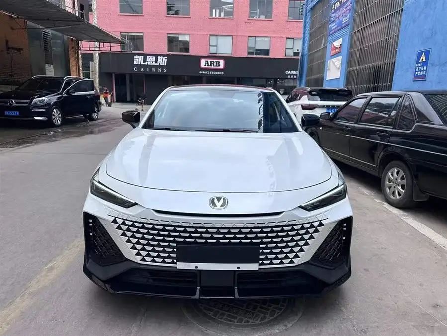 Changan UNI-V 2023 2.0T Speed Edition