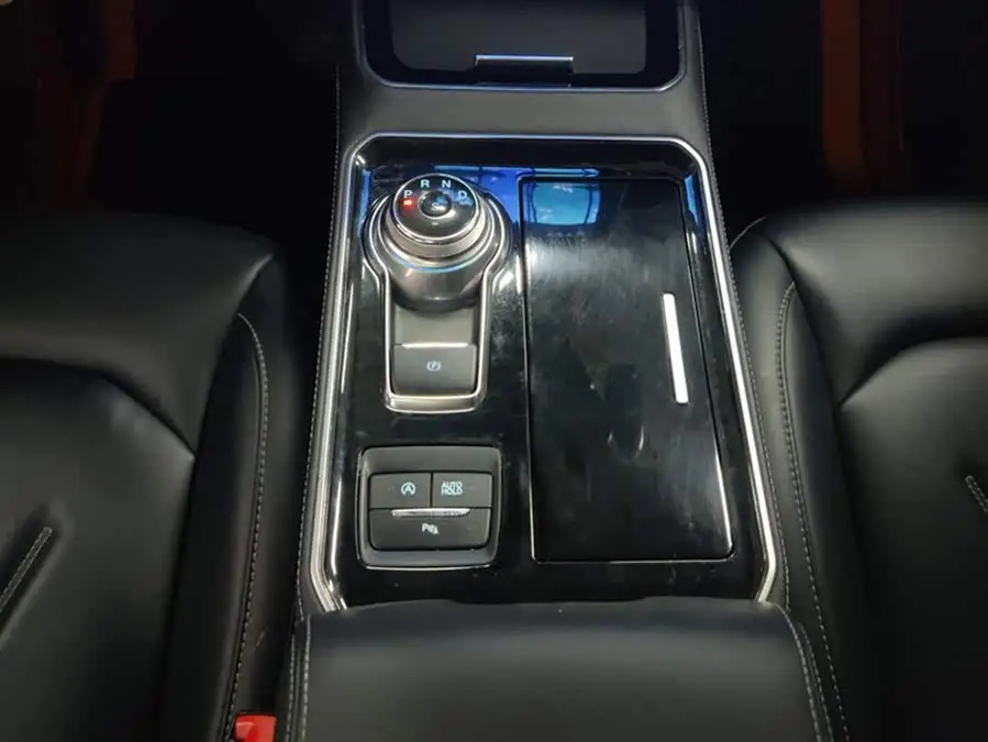 2021 Ford Edge PLUS EcoBoost 245 Two-Wheel Drive豪锐型 7-Seater