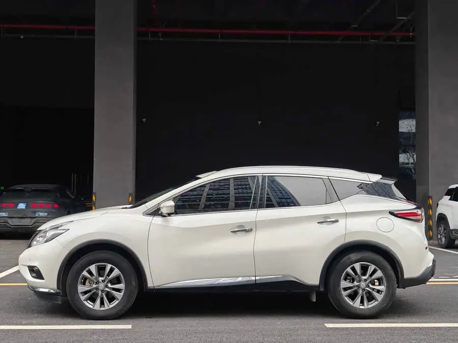 لو لان 2021 2.5 لتر XL النسخة الفاخرة ذات الدفع الثنائي الذكي