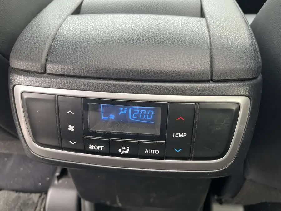 Highlander 2018 2.0T AWD Supreme 7-seater National VI