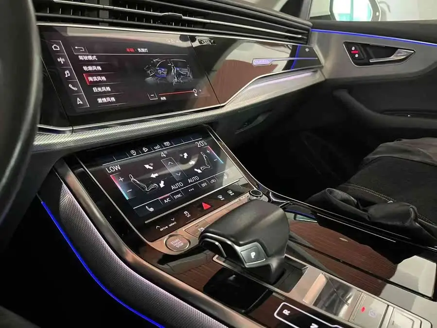 أودي Q8 2019 طراز 45 TFSI الفاخر