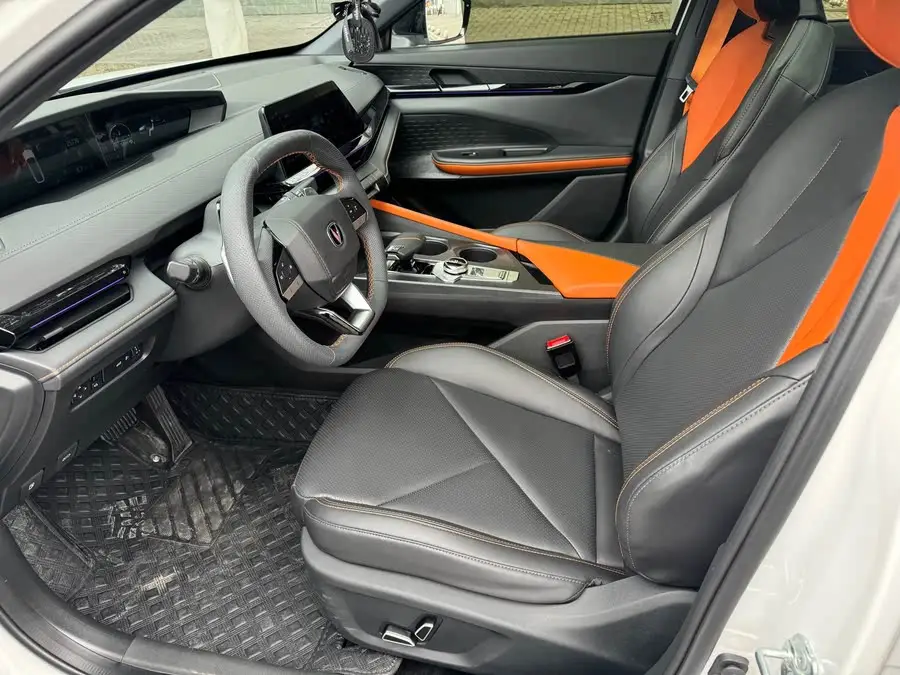 Changan UNI-V 2022 1.5T Sport Edition