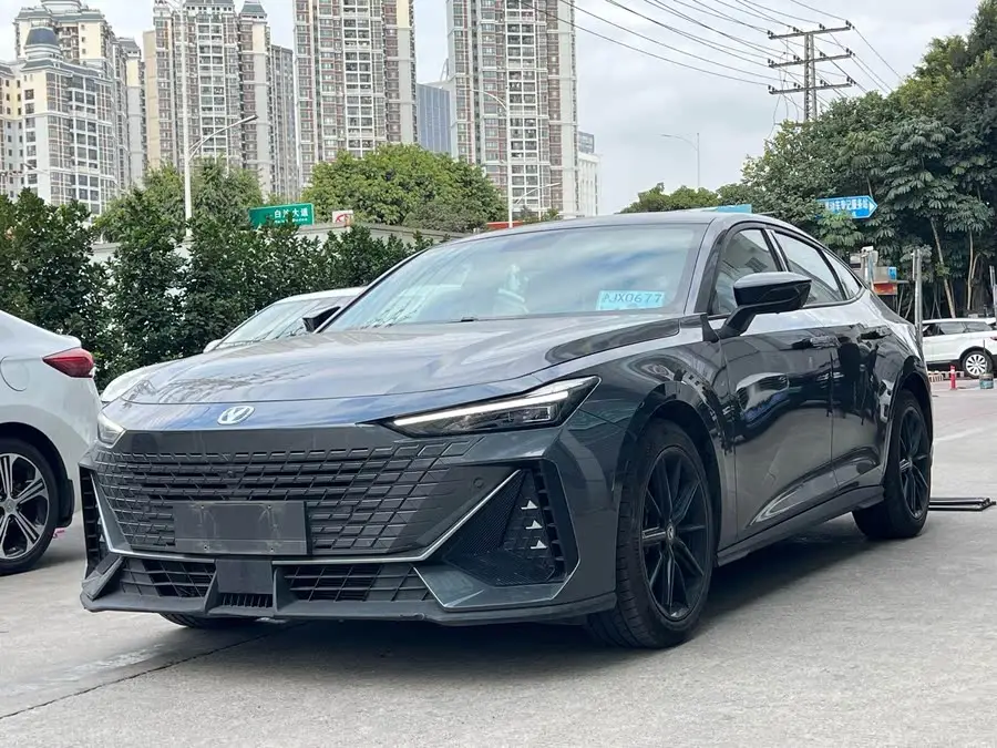 Changan UNI-V 2022 1.5T Premium