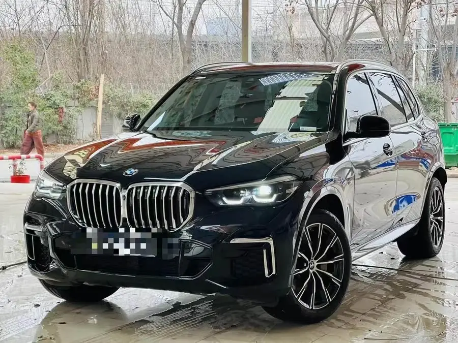 بي إم دبليو X5 2022 xDrive 30Li حزمة M الرياضية الفاخرة