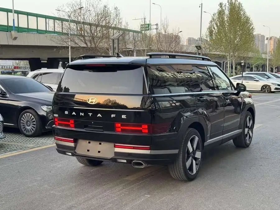 2024 هيونداي سانتا في 2.0T مستكشف برو