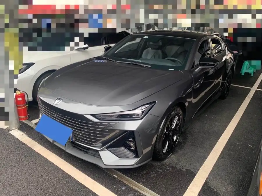 Changan UNI-V 2022 1.5T Premium