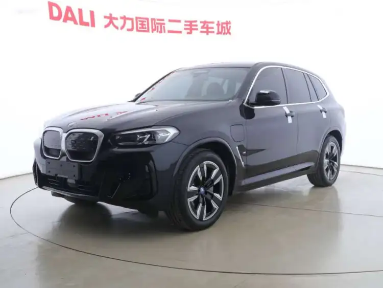 BMW iX3 2024 Leading Model