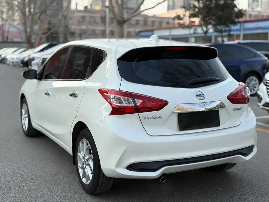 نيسان تييدا 2021 1.6 لتر سي في تي النسخة الذكية