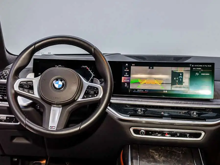 BMW X7 2023 xDrive40i Luxury M Sport Package